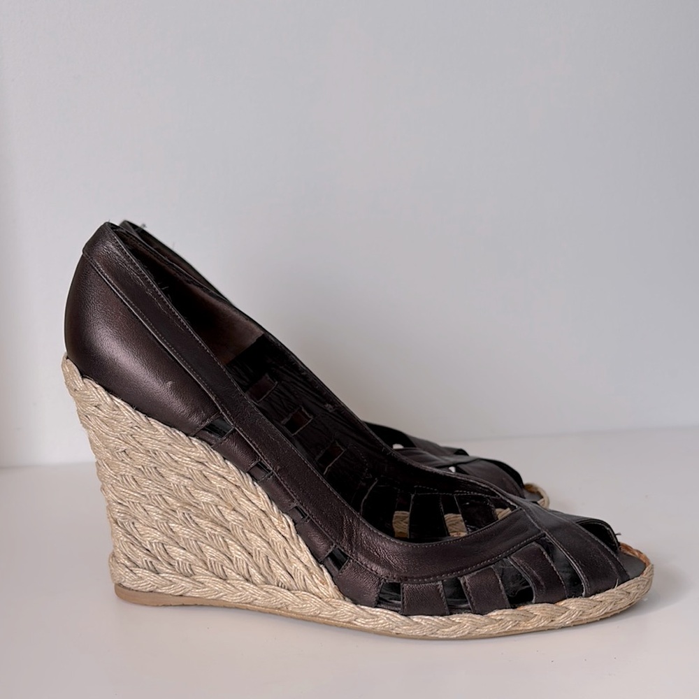 #024 Stuart Weitzman Open toe wedge sandals size 10